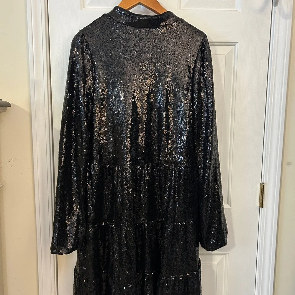 Crown & Ivy Black Sequin Long Sleeve Dress - Picture 3 of 3